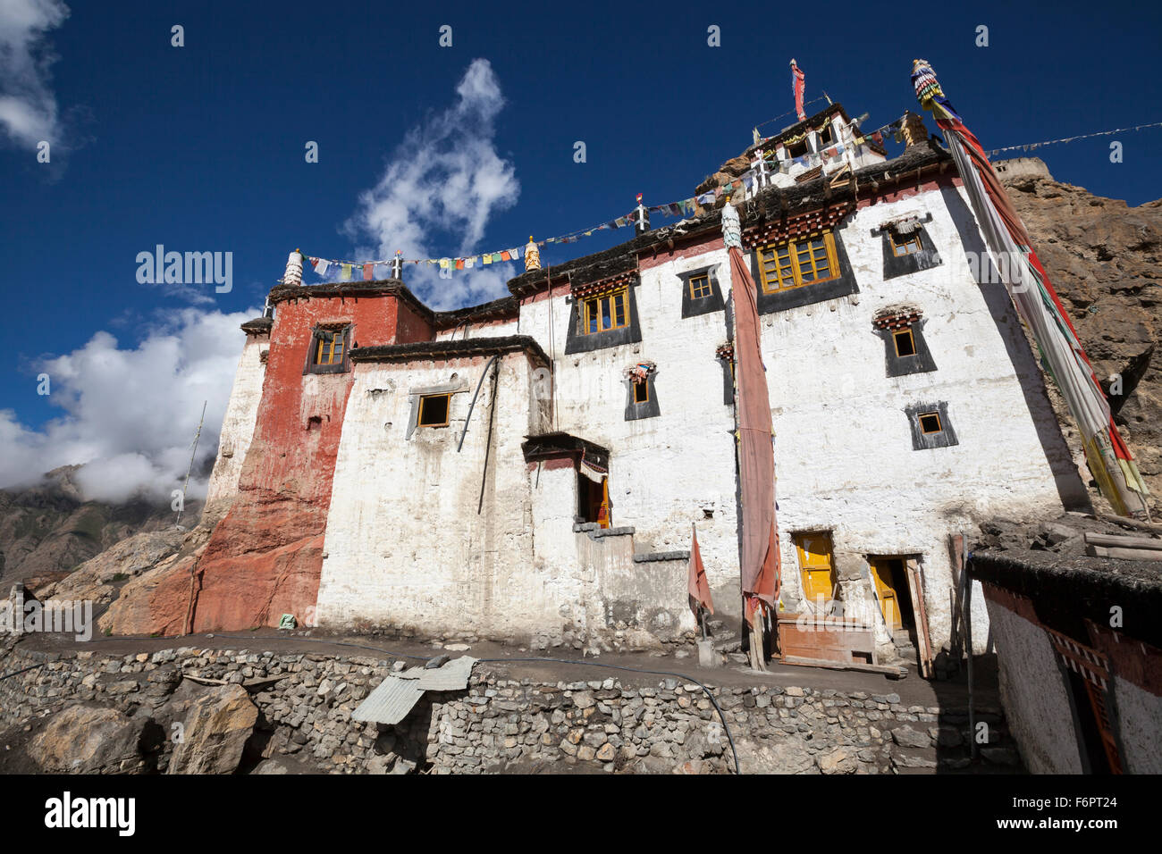Decimo secolo il monastero buddista a Dhankar nella regione himalayana di Himachal Pradesh, India Foto Stock