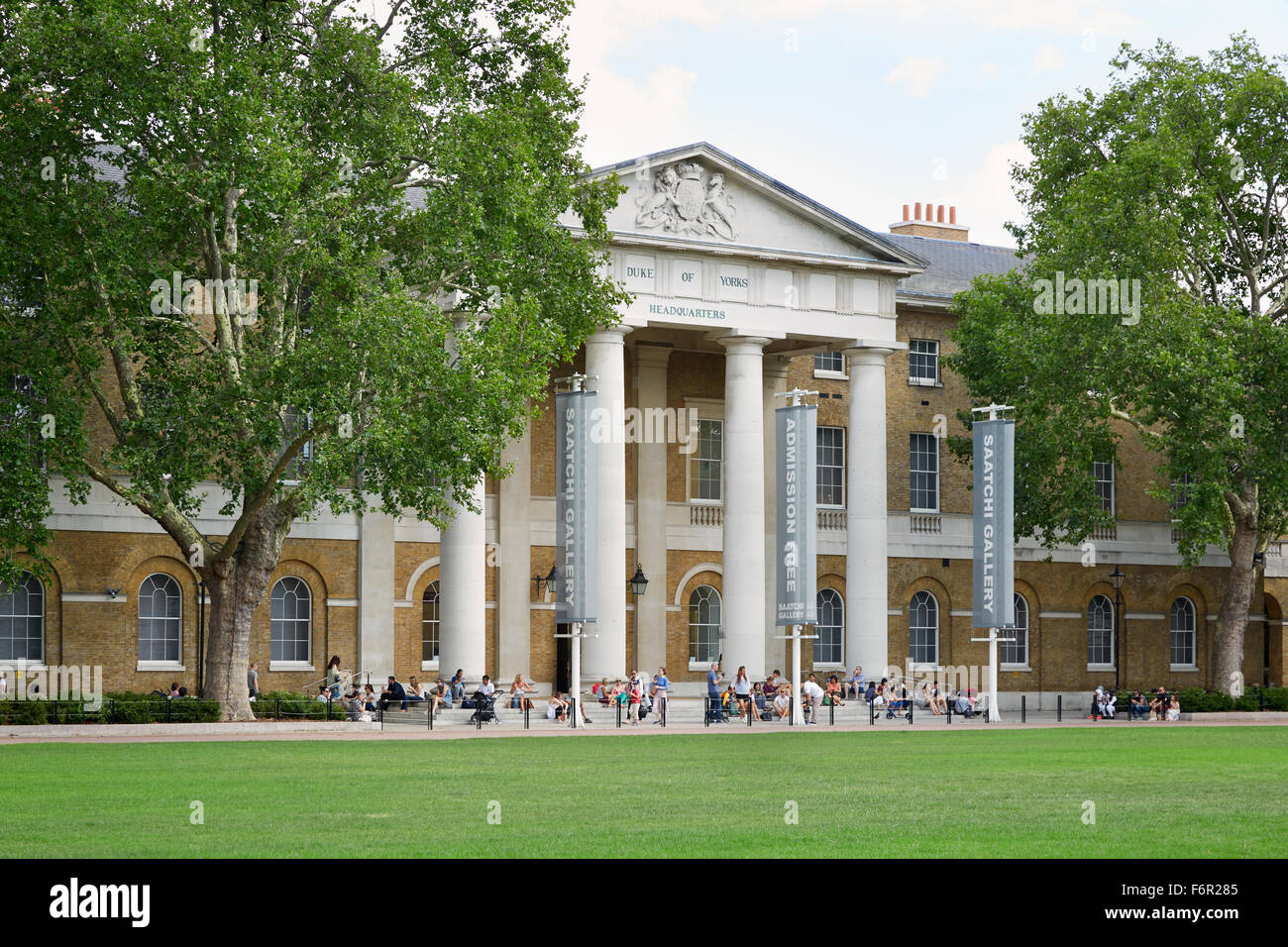 La Saatchi Gallery, famosa galleria d'arte a Londra Foto Stock