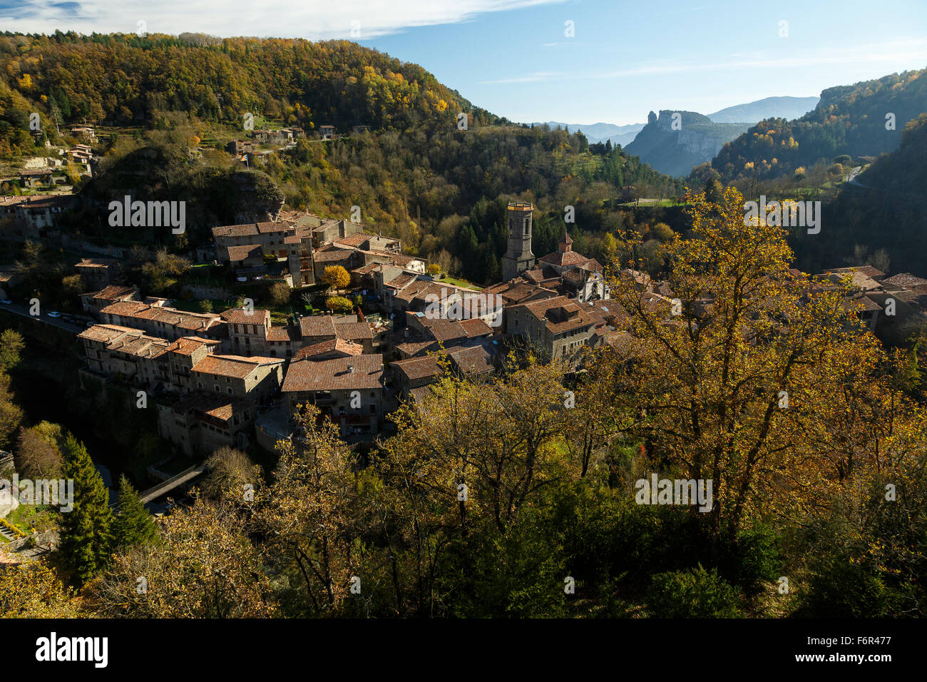 Vista di Rupit. Regione di Osona. Barcellona. Cataluña. Spagna. Europa Foto Stock