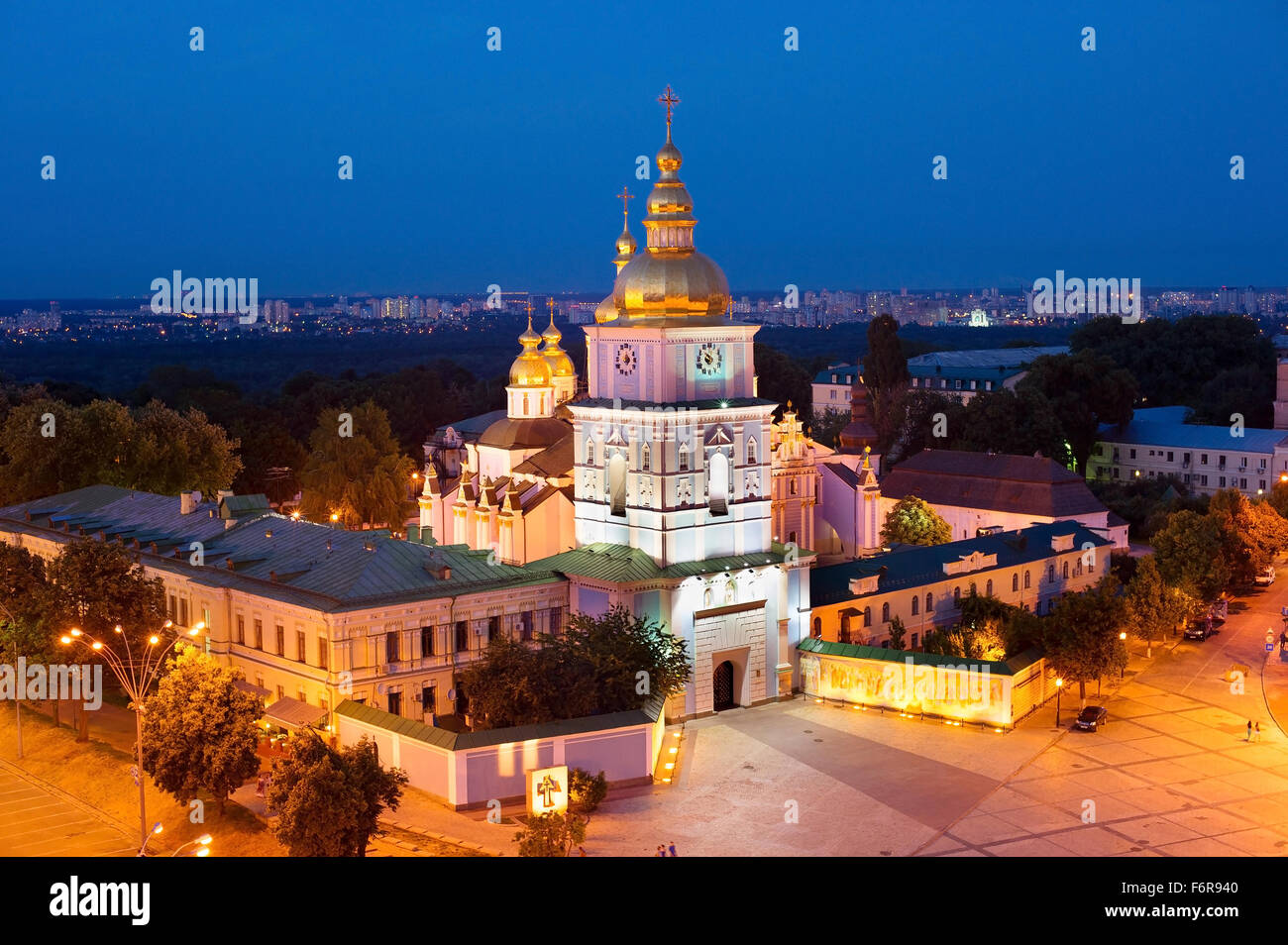 La parrocchia di san Michele Golden-Domed monastero - famosa destinazione a Kiev, Ucraina Foto Stock