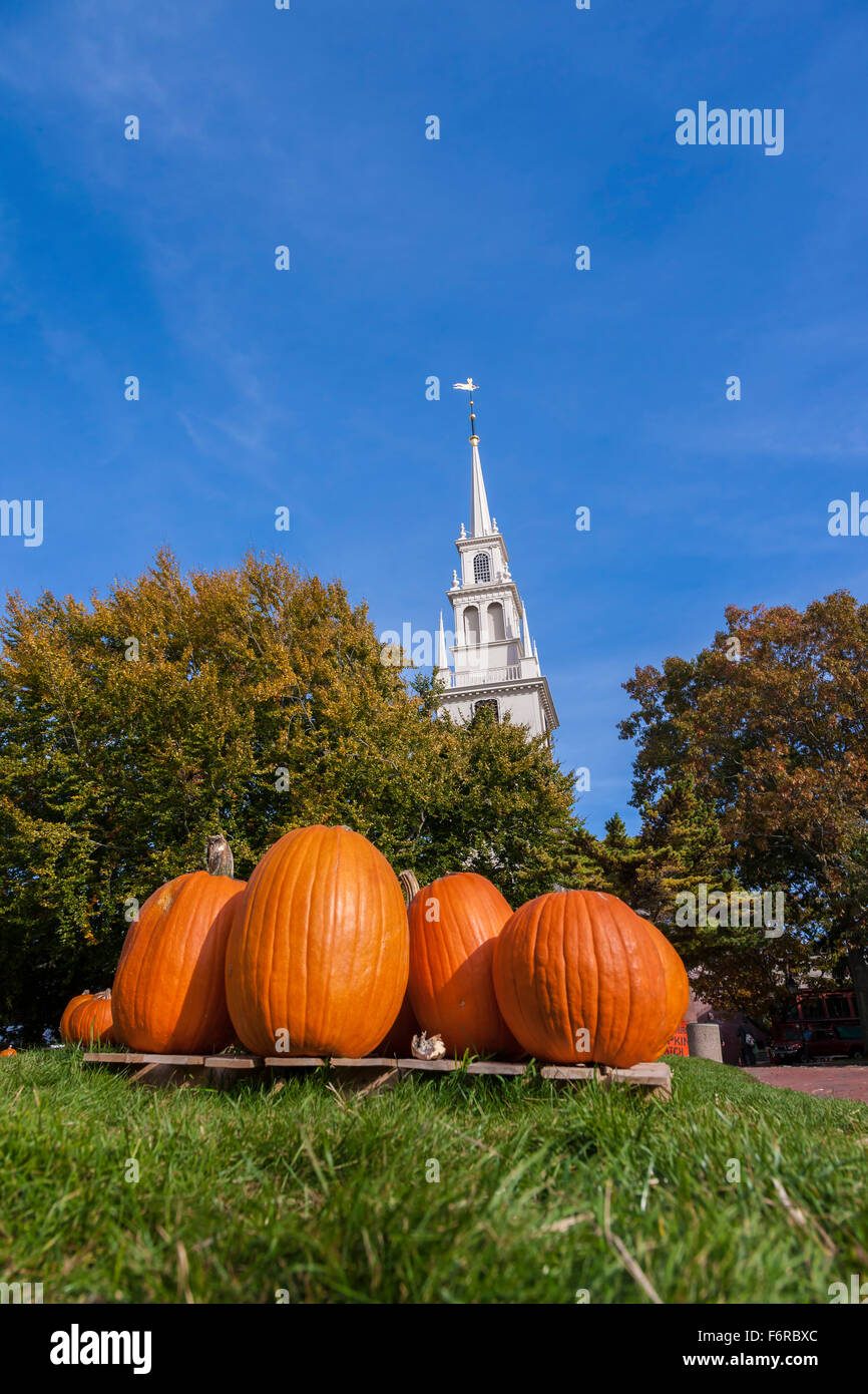 Chiesa della Trinità, sulla Queen Anne Square, Newport, Rhode Island, U.S.A. Foto Stock