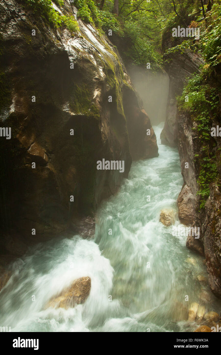 Wimbachklamm, vicino a Ramsau, Regione di Berchtesgaden, Parco Nazionale di Berchtesgaden, Alta Baviera, Germania Foto Stock