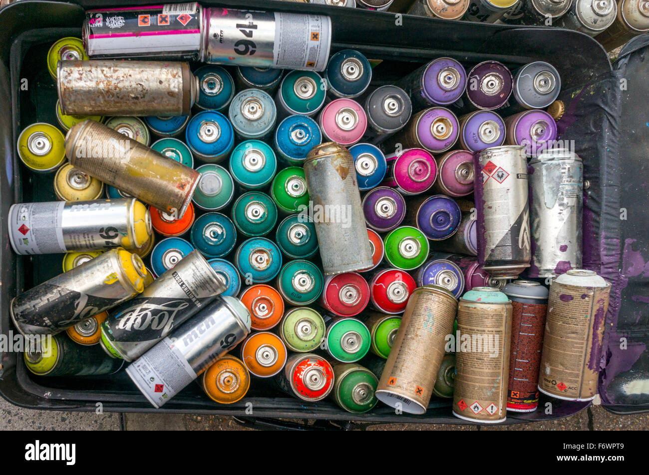 Vernice spray, lattine Foto Stock