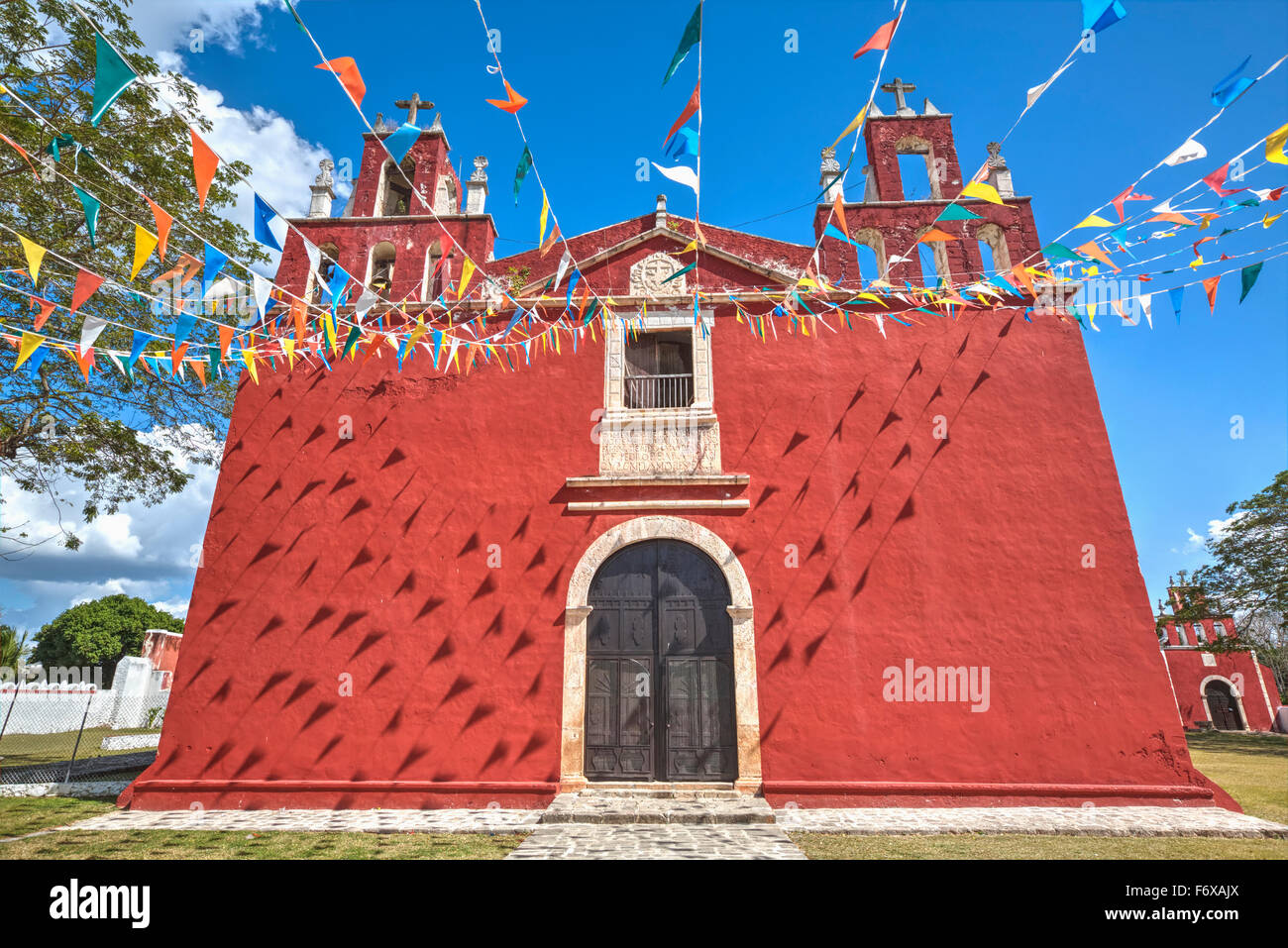 Teabo Convento dei Santi Pietro e Paolo, costruita nel tardo diciassettesimo secolo, Route dei conventi; Yucatan, Messico Foto Stock