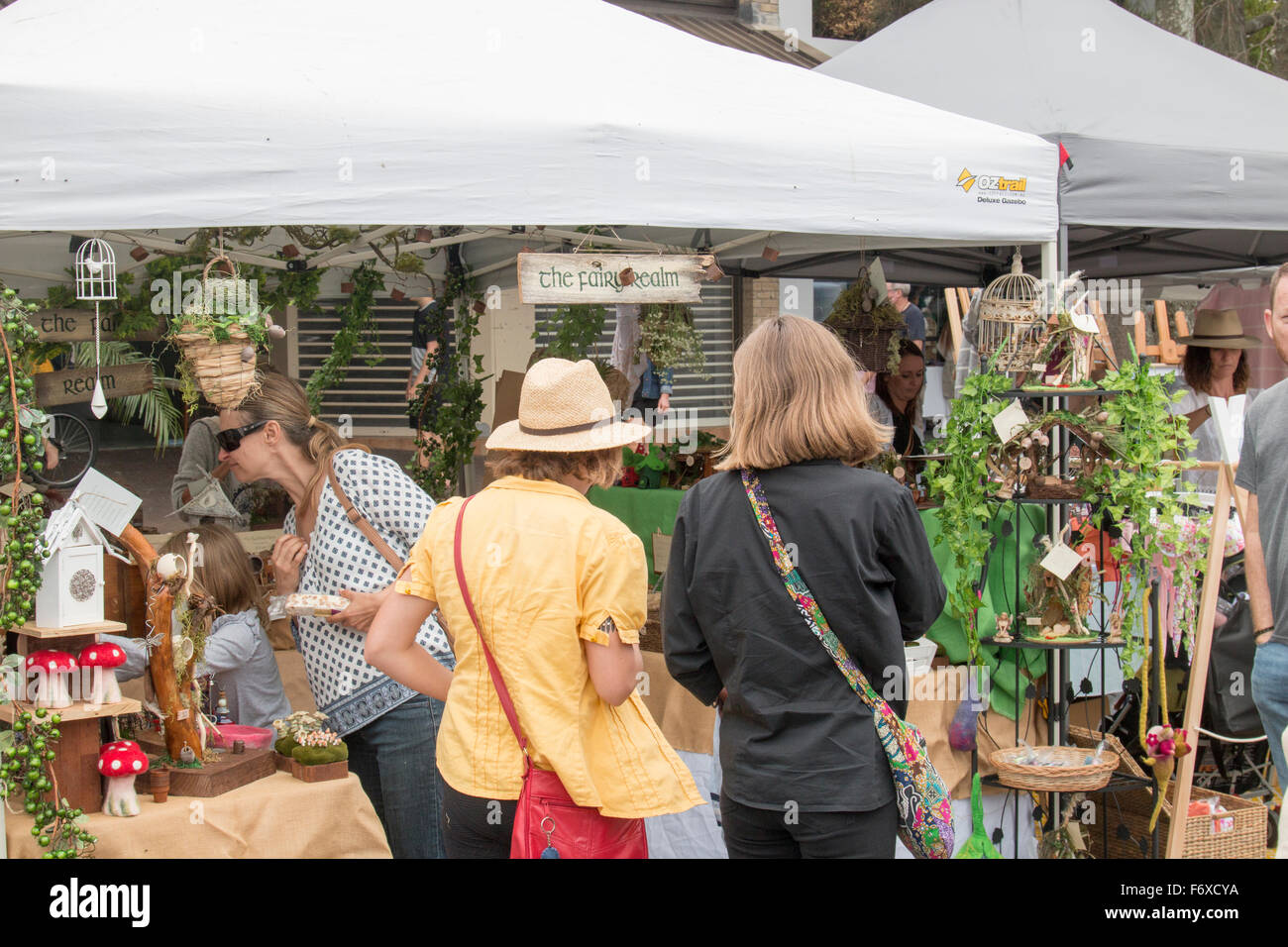 Avalon Giorno di mercato a nord di Sydney, annuale evento comunitario di stallholders e qui Fairy stallo giardino ,Sydney Foto Stock
