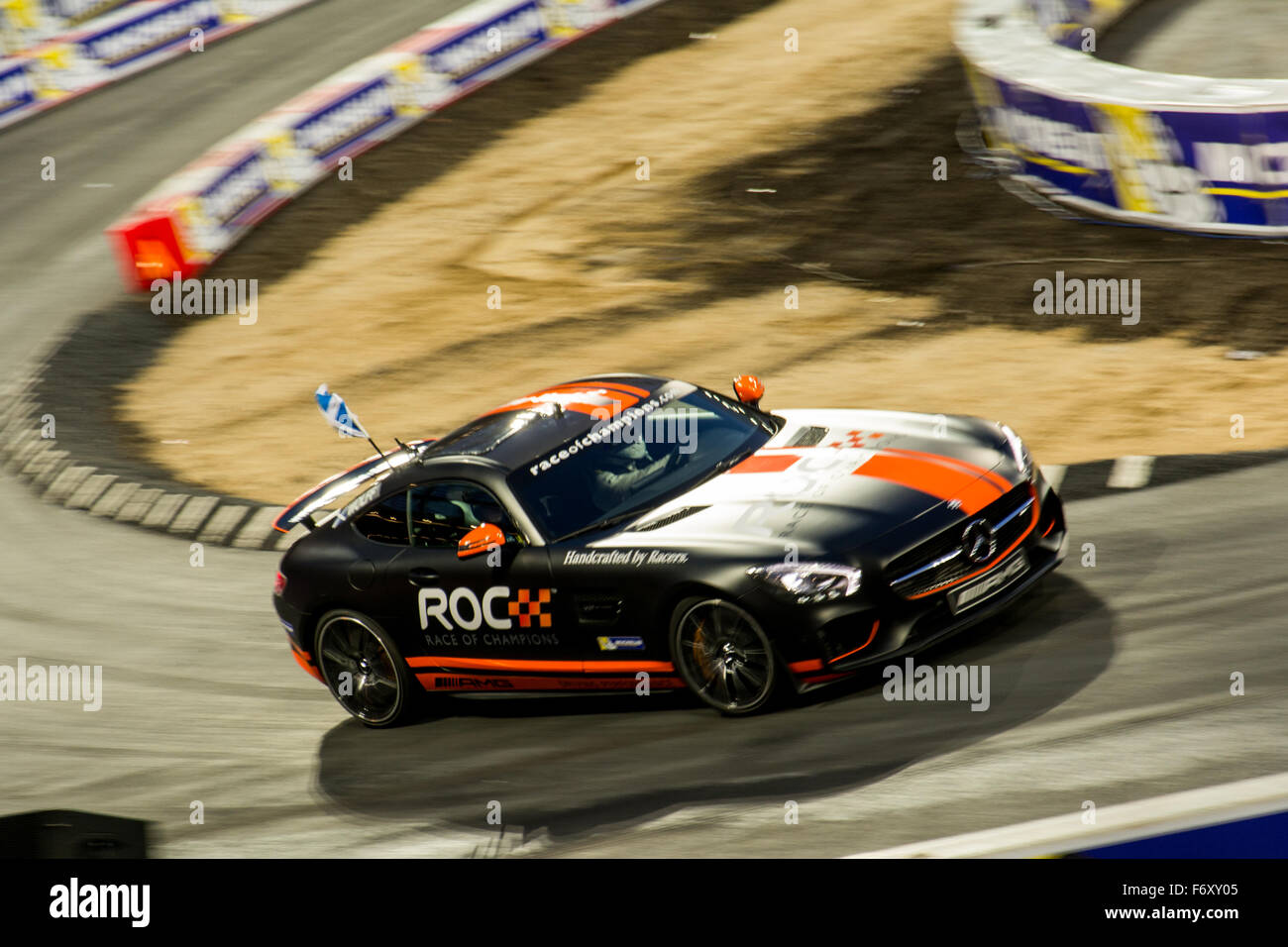 Londra, Regno Unito. Xxi Nov, 2015. Williams Martini Racing Official Test Driver Susie Wolff della Scozia rigidi durante la gara di Champions presso lo Stadio presso la Queen Elizabeth Olympic Park il 21 novembre 2015 a Londra, Regno Unito (foto di gergo Toth Fotografia/ALAMY Live News) Foto Stock