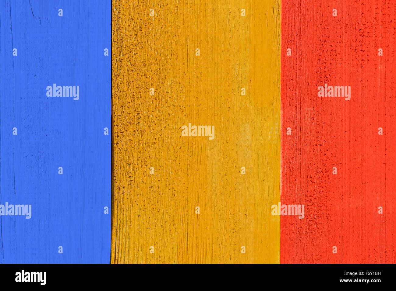 Bandiera della Romania dipinta su pannelli di legno Foto Stock