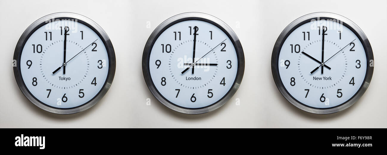 Orologio da parete di fusi orari per il trading in tutto il mondo insieme a  3PM Londra ora GMT Foto stock - Alamy