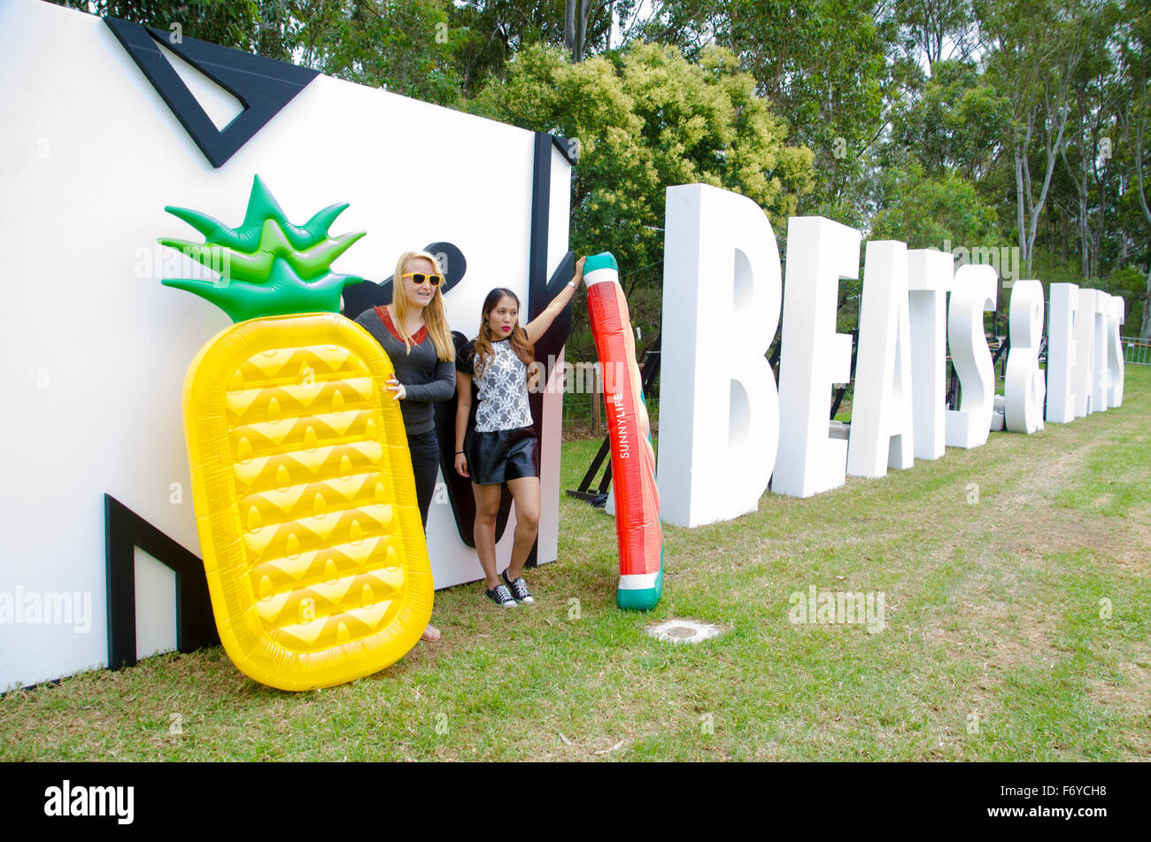 Sydney, Australia. 21 Novembre, 2015. MTV battiti e mangia Music Festival visualizzazione del logo. Il festival ha avuto luogo a Parramatta Park di Sydeny west. Credito: mjmediabox/Alamy Live News Foto Stock