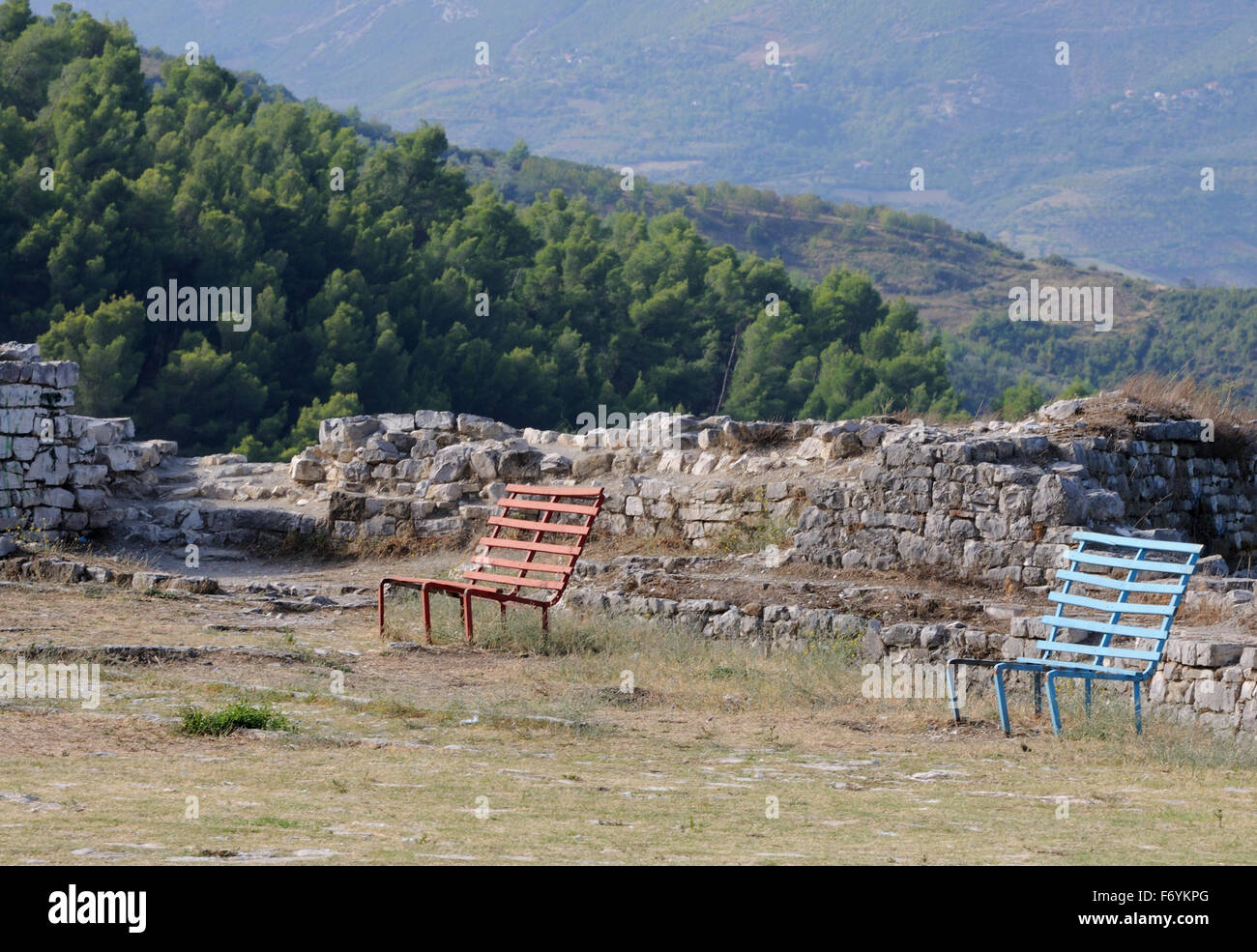 Sedi di dipinti sulle pareti del XIII secolo il castello di Berat, Kalaja e Beratit. Berat, Albania Foto Stock