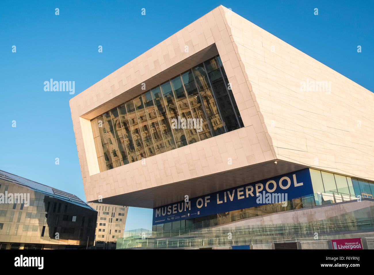 Museo di Liverpool, Pier Head, Liverpool, Merseyside England, Regno Unito Foto Stock