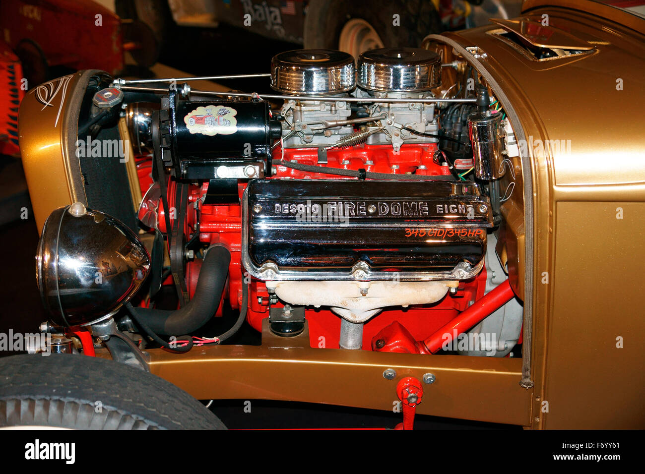 DESOTO dome protettiva antincendio otto cilindri 5,7 litri. 345 CID / 345 CV TWIN CARB. Foto Stock