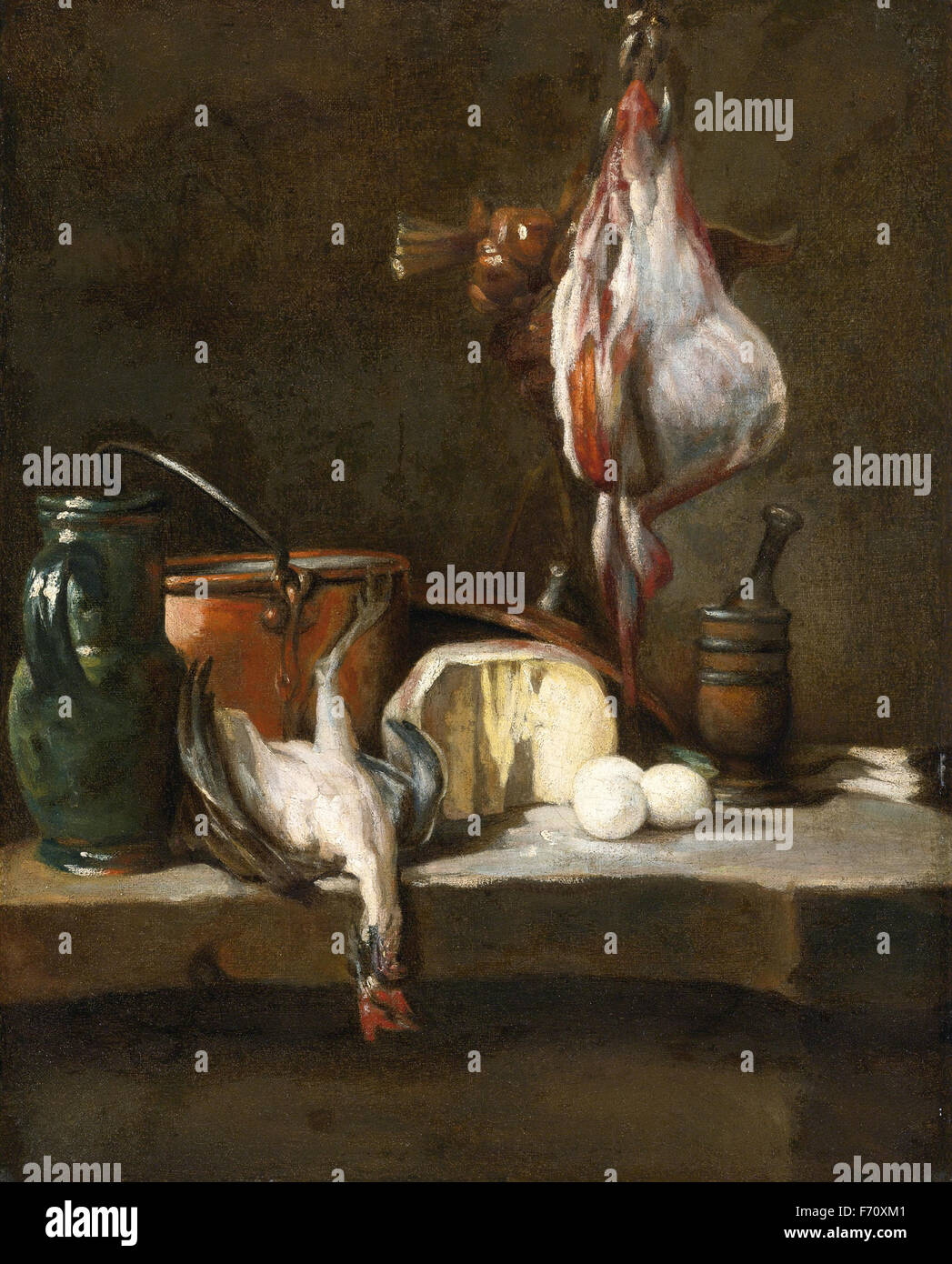 Jean Siméon Chardin - ancora in vita con un raggio di pesce, un cesto di cipolle, uova, formaggio, una caraffa verde e una pentola di rame, con un mortaio e pestello su una mensola di pietra Foto Stock