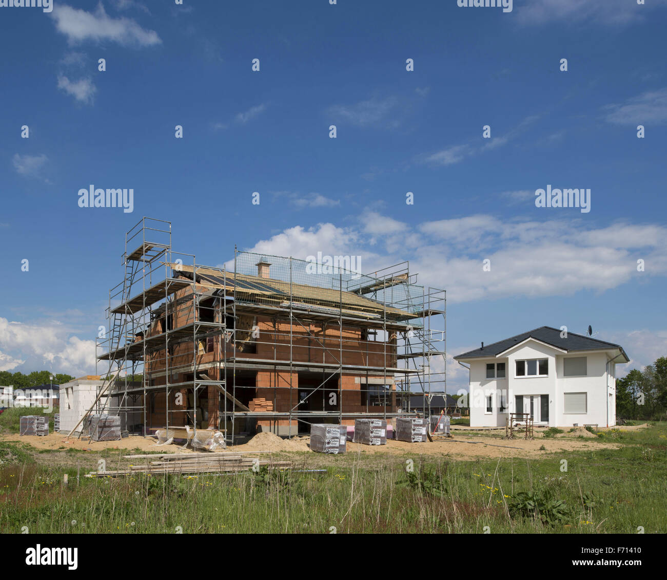 La costruzione di abitazioni, alloggiamento nuovo station wagon, Bassa Sassonia, Germania Foto Stock