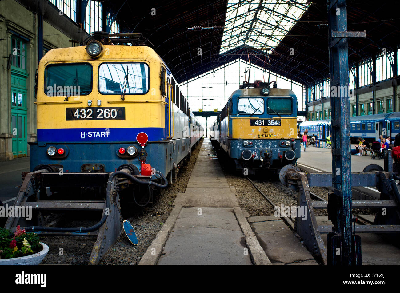 Stazione Ferroviaria Nyugati Terminale, Budapest, Ungheria Foto Stock
