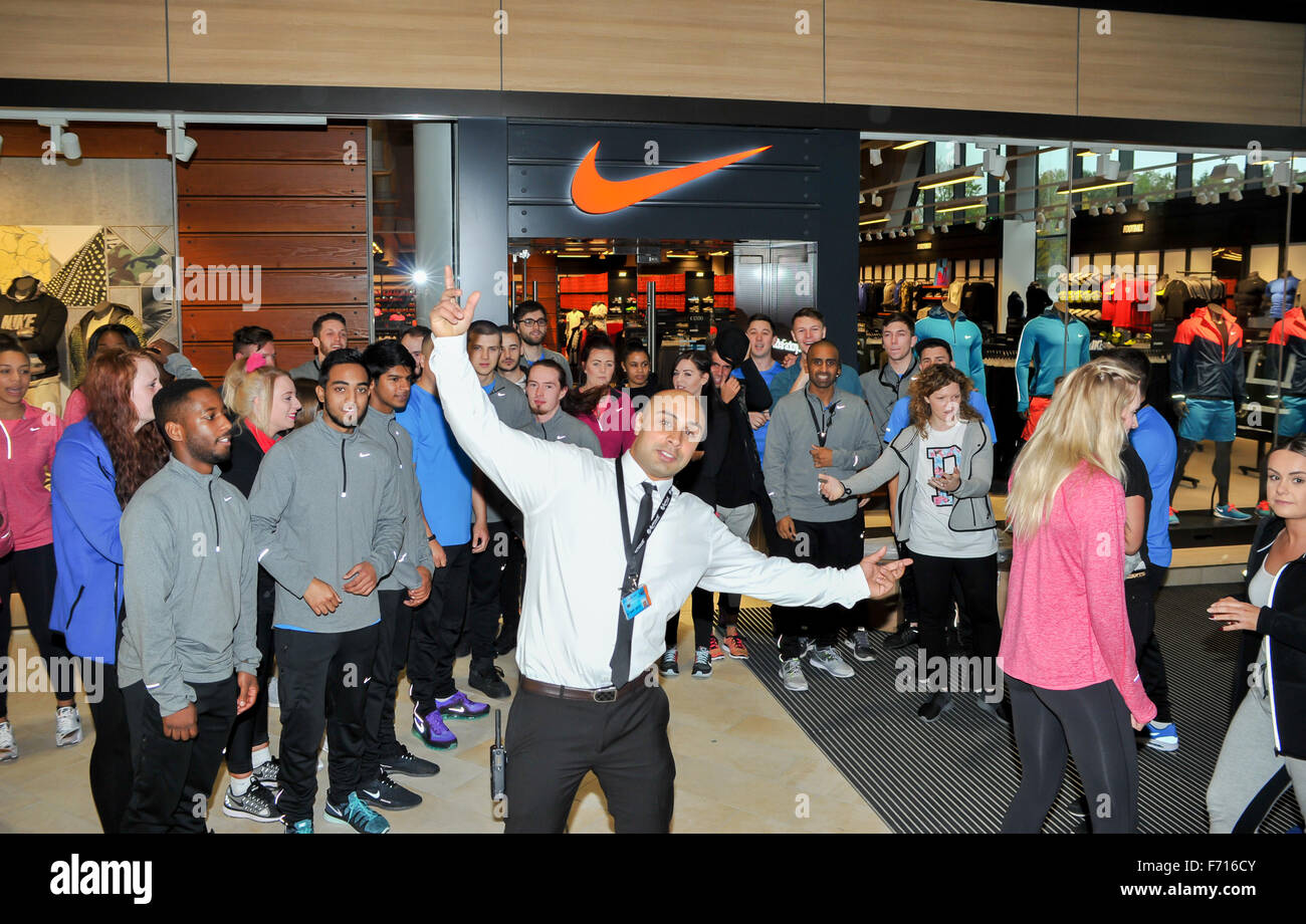 Resorts world nike shop sale