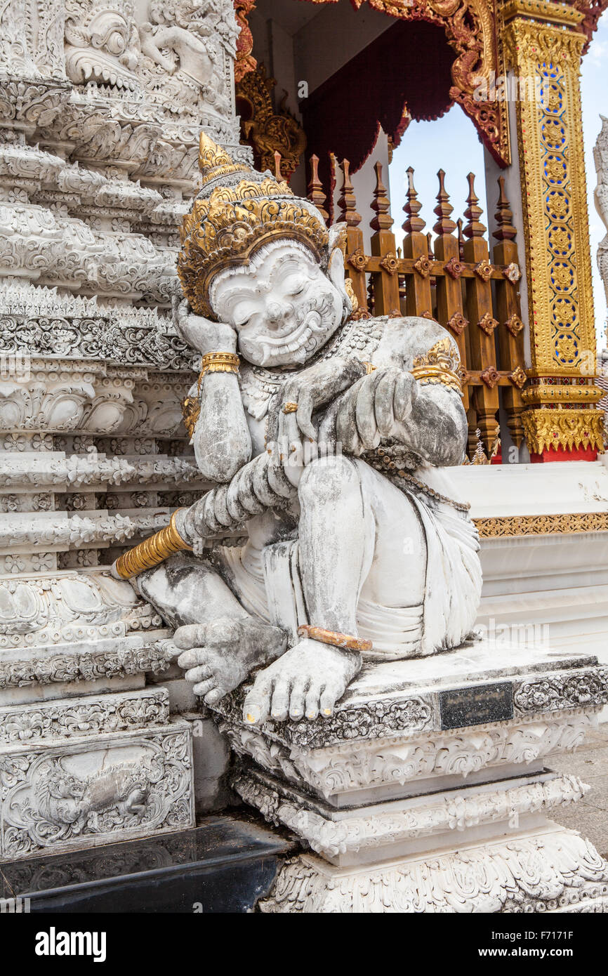 Una pietra di guardia a pelo del Tempio del Buddha Foto Stock