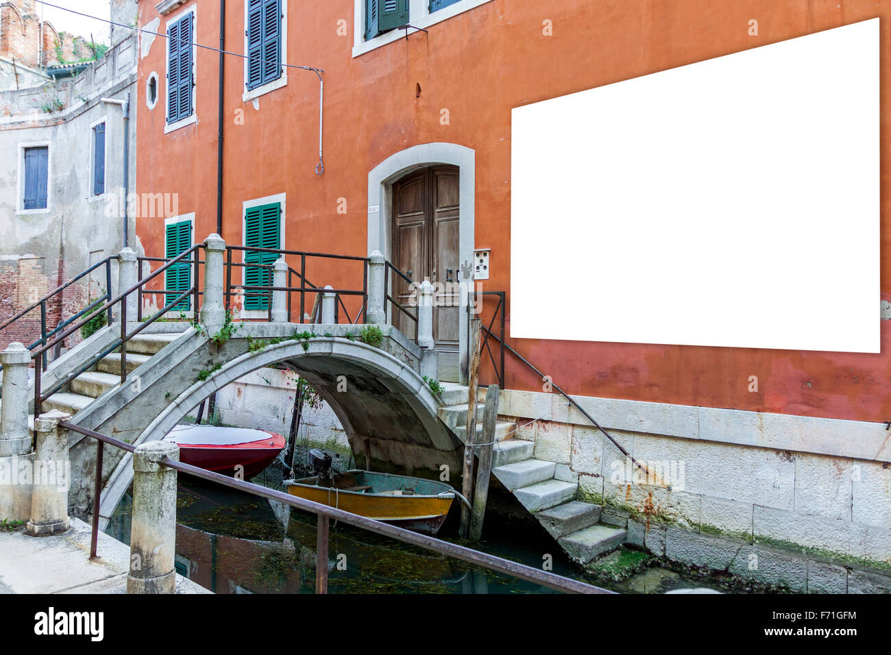 Tabellone vuoto con copia spazio della parete a venezia, Italia Foto Stock