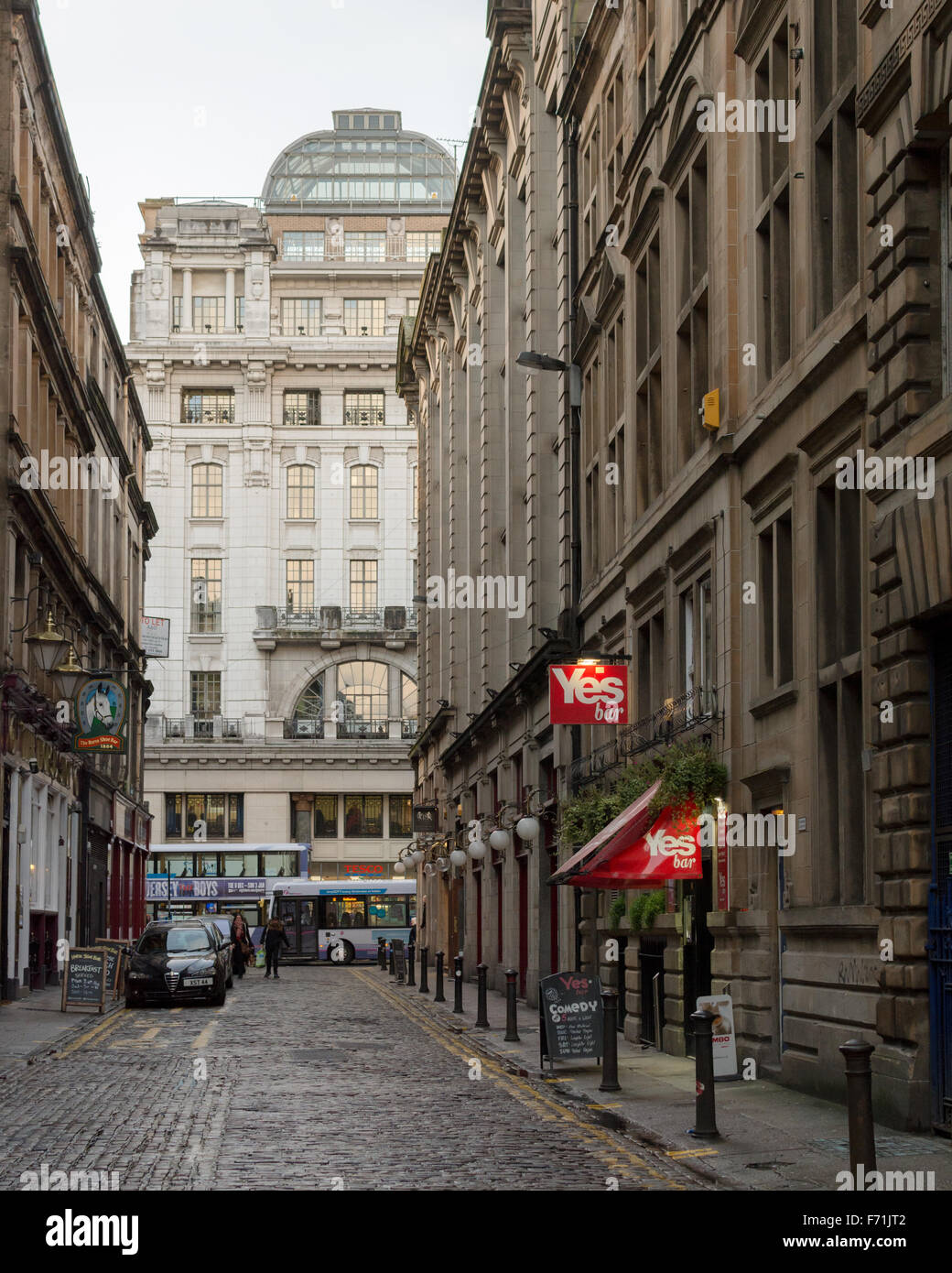 Yesbar (originariamente Vespbar ma è cambiato in corsa per l'indipendenza scozzese referendum 2014) - Glasgow, Scotland, Regno Unito Foto Stock