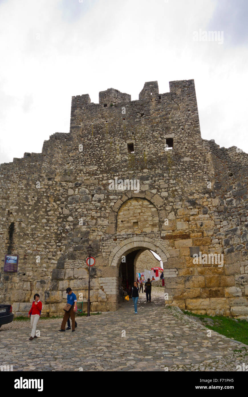 Cancello per Kalaja, il castello, Fortress Hill, Berat, Albania Foto Stock