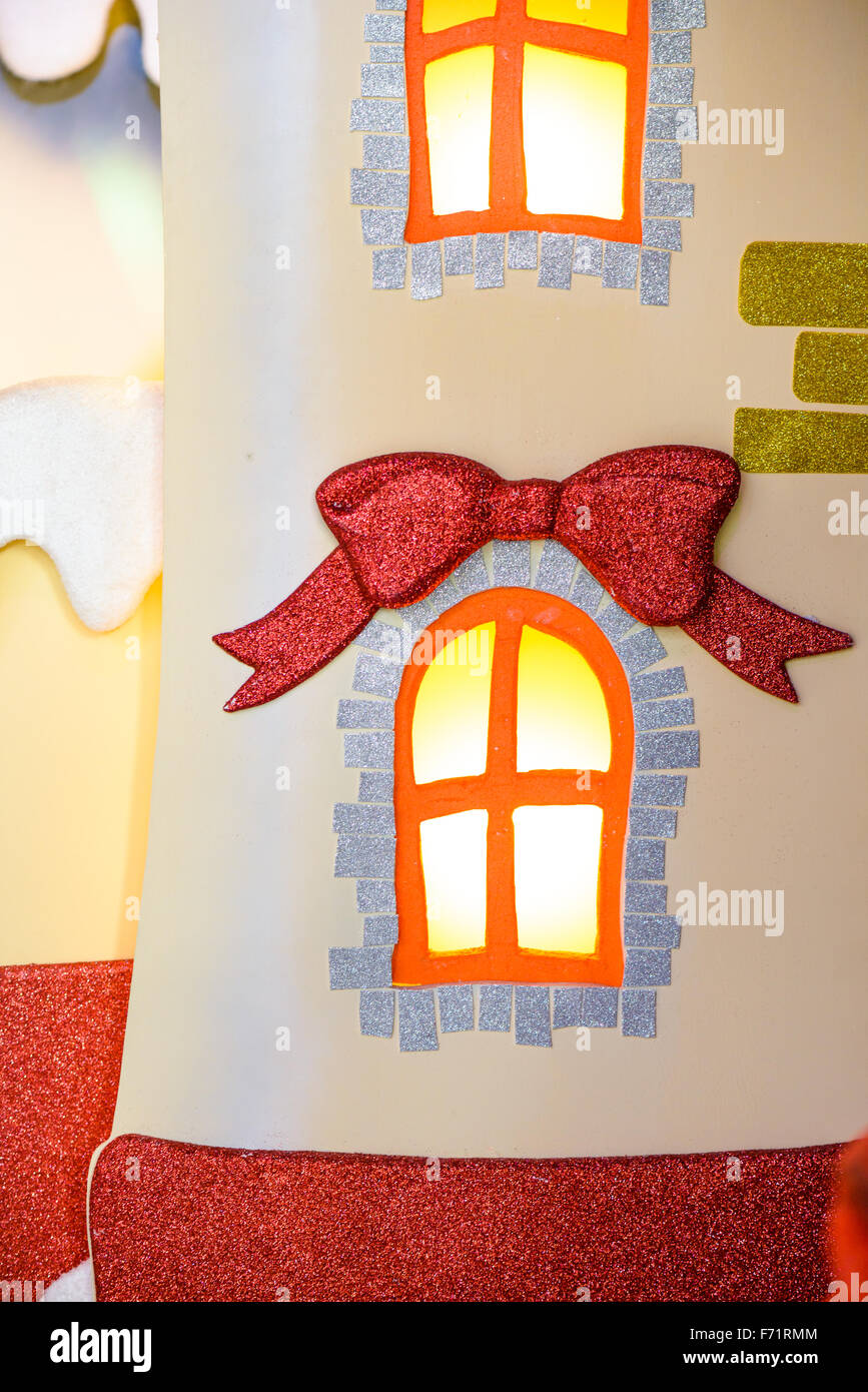 Colorata scena di Natale che sembra quasi fiabesca Foto Stock