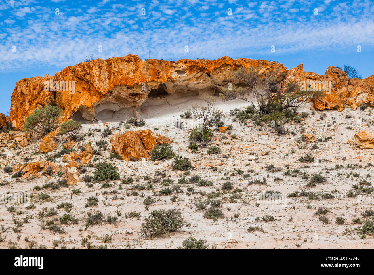 Colorato sperone di roccia a Graniti riserva vicino Monte Calamita, Distretto di Murchison, Mid West Australia Occidentale Foto Stock