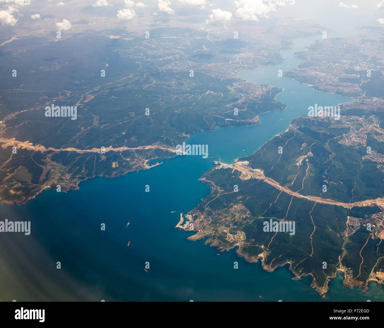 Una veduta aerea di Yavuz Sultan Selim ponte in costruzione sul Bosforo ad Istanbul in Turchia Foto Stock