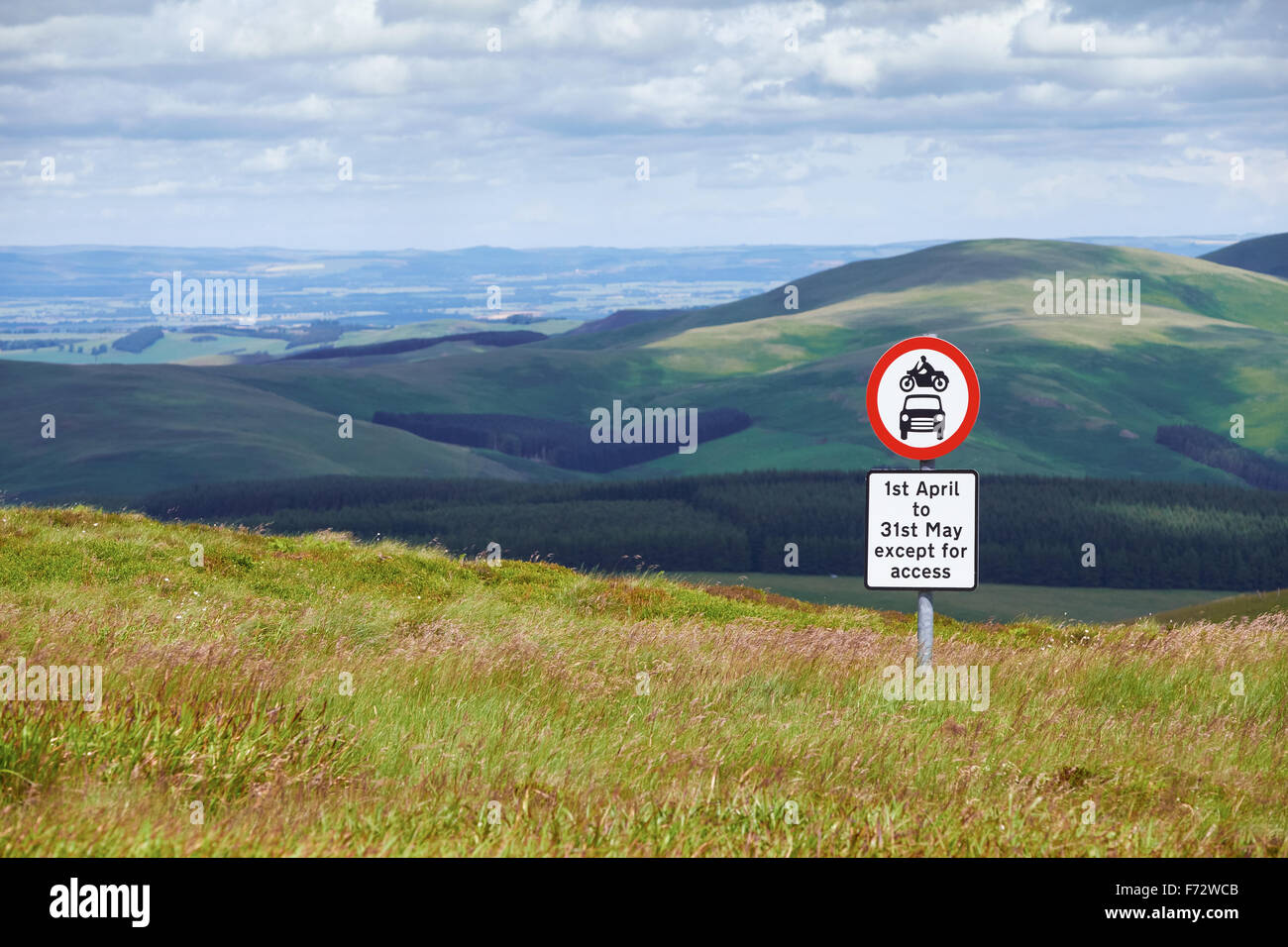 N. veicoli a motore segno nella campagna Northumberland, Inghilterra, Regno Unito. Foto Stock