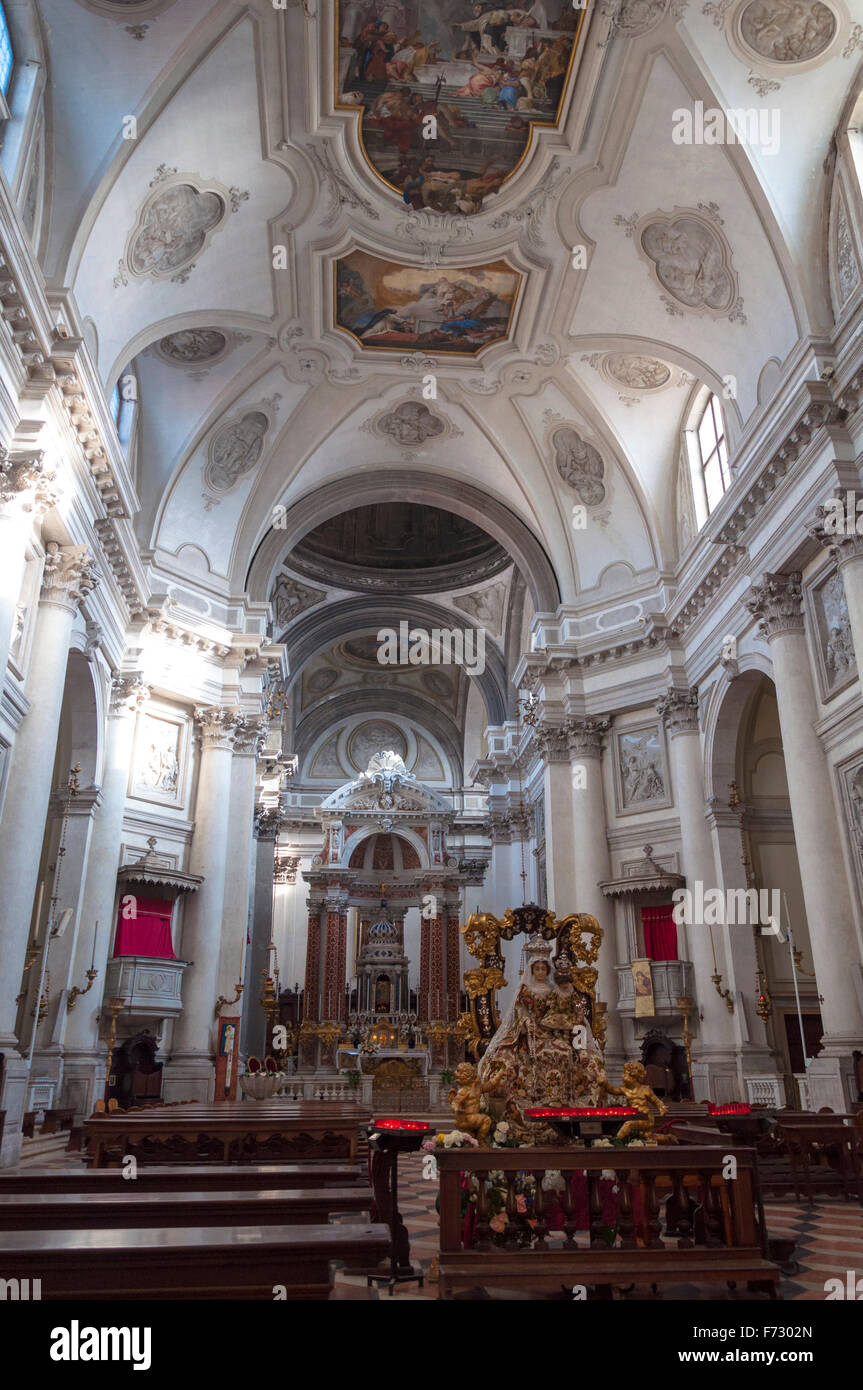 Chiesa di Santa Maria del Rosario o Gesuati chiesa a Venezia, Italia. Plafoniera di pittura Foto Stock