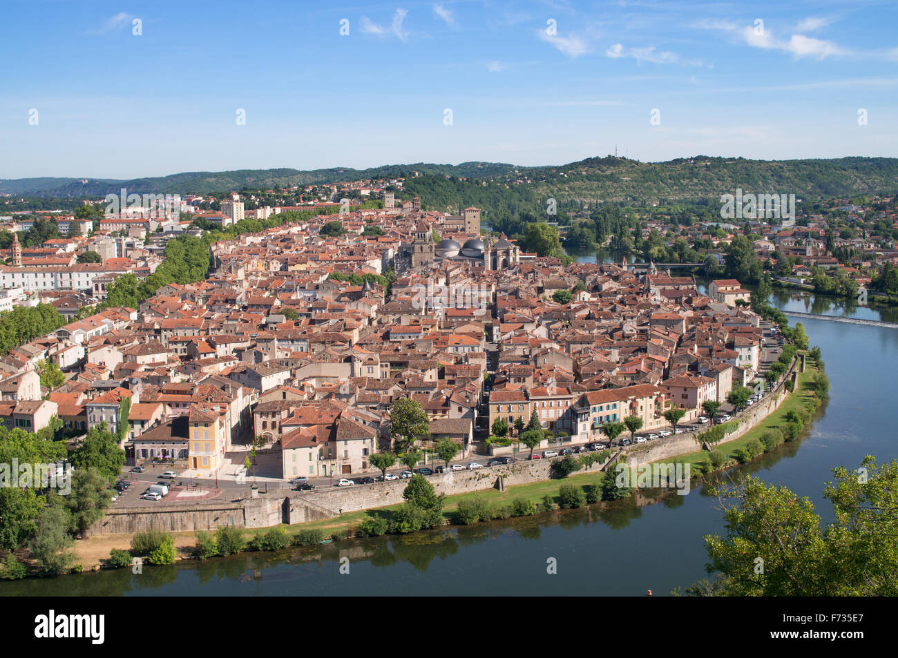 Vista dal di sopra della vecchia città di Cahors e fiume Lot, Midi-Pirenei, Francia, Europa Foto Stock