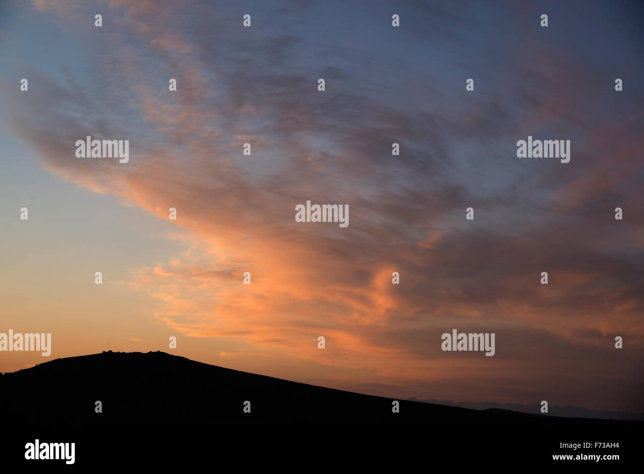Tramonto su tor su dartmoor Foto Stock