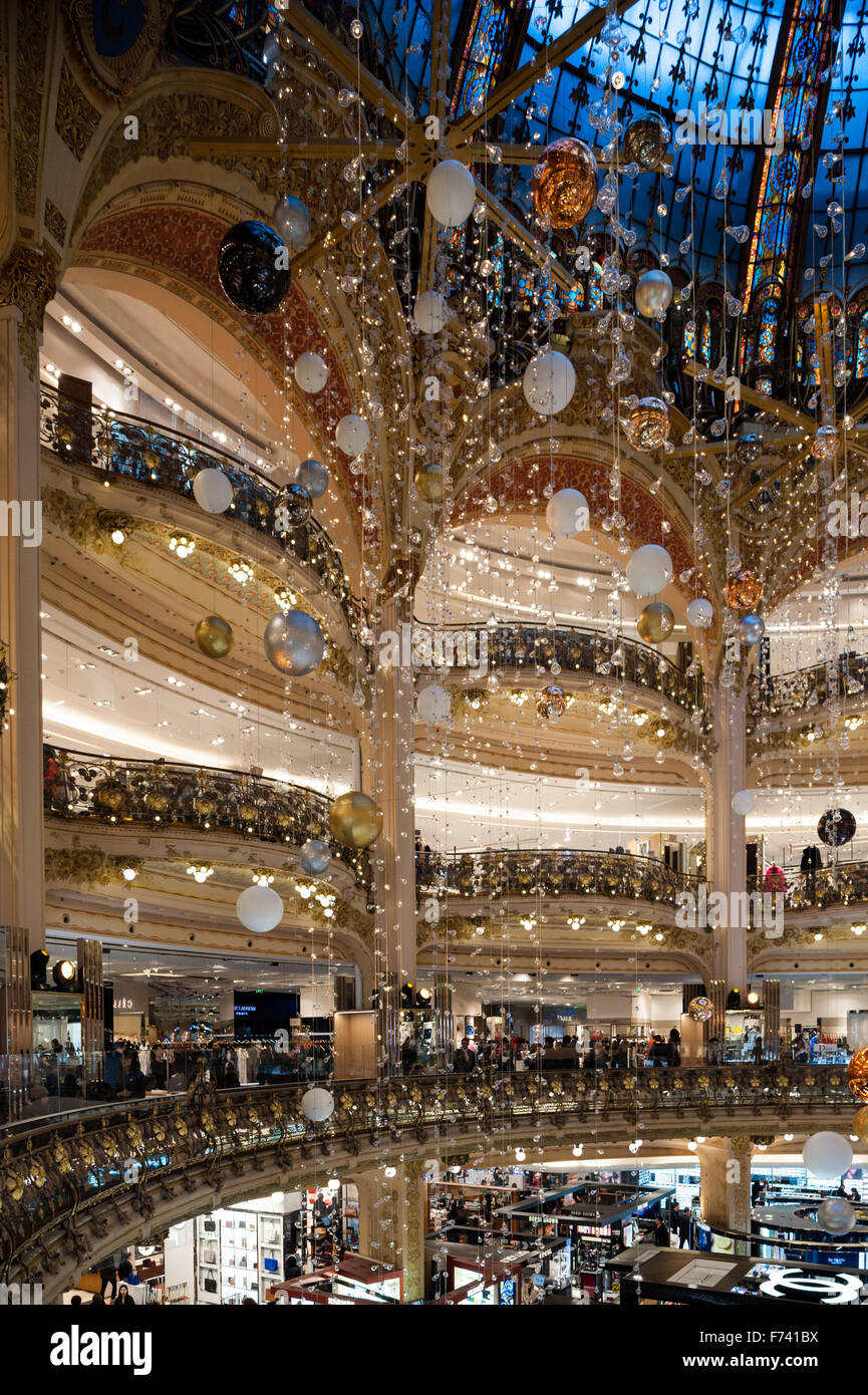 Francia, Parigi, Galerie Lafayette Foto Stock