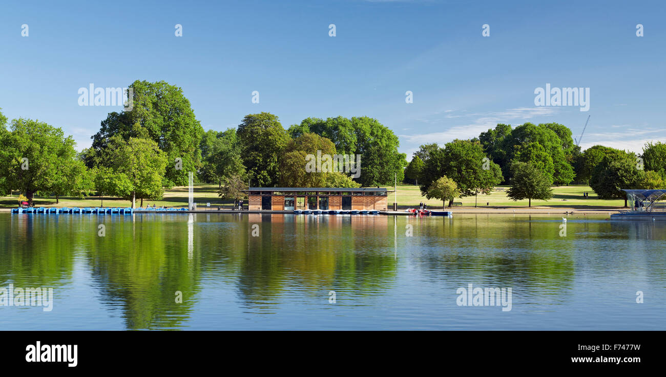 Il Boathouse a serpentina, Hyde Park, London, England, Regno Unito Foto Stock