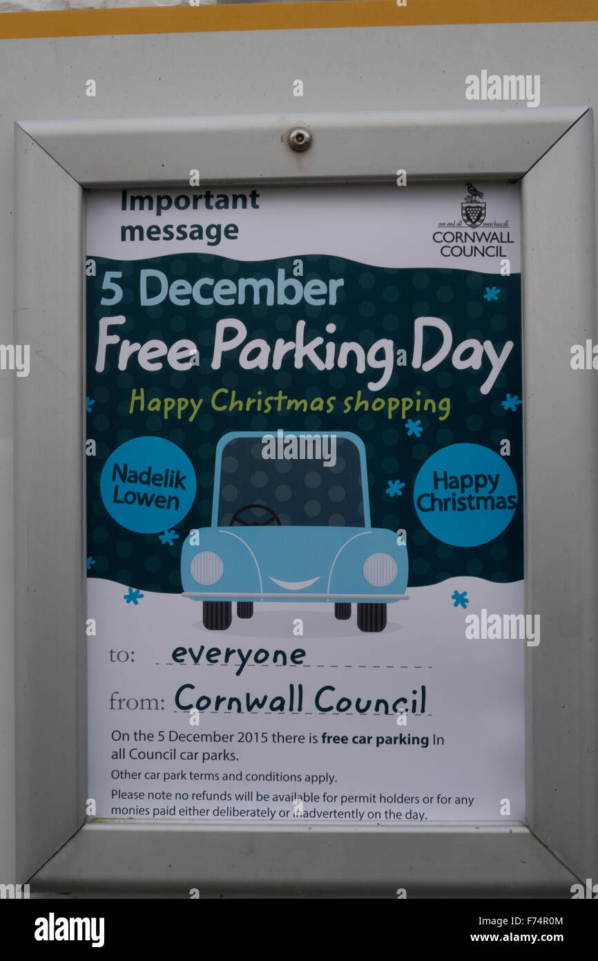 Natale gratuito parcheggio offerto dalla Cornovaglia consiglio per lo shopping di Natale 5 Dicembre 2015 Foto Stock