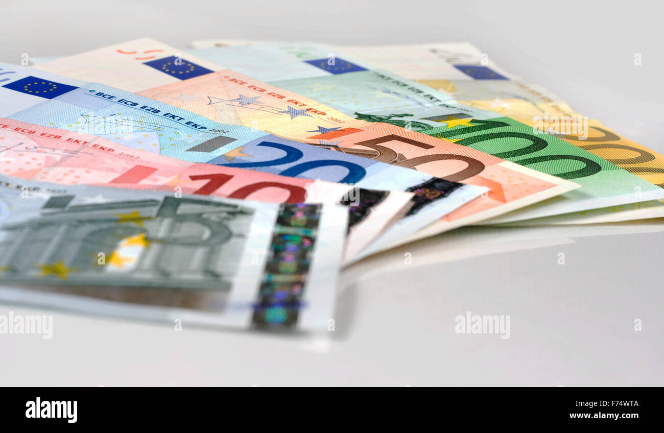 La diffusione delle banconote in euro Foto Stock