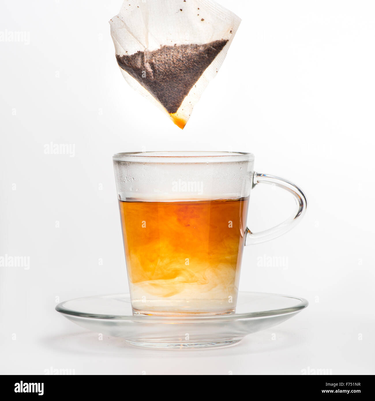 Tazza di tè con un sacchetto da tè, Foto Stock