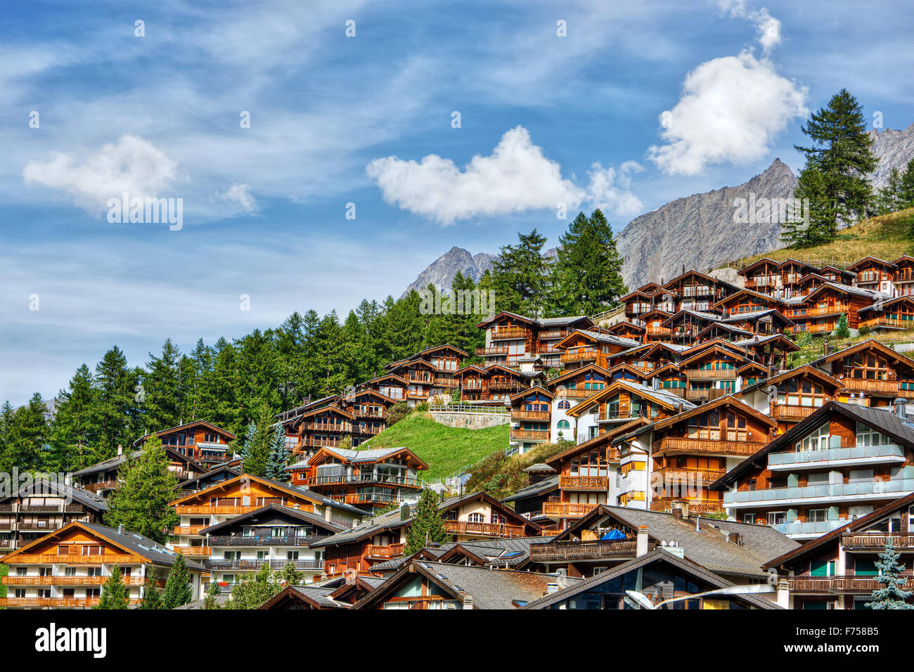 Settembre 2015, villaggio Zermatt (Svizzera) nelle Alpi Pennine, HDR-tecnica Foto Stock