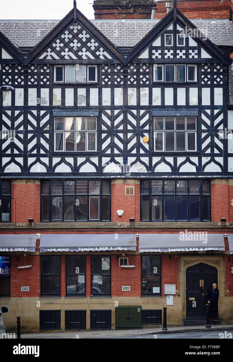 Il Tudor Hotel occupa un edificio di stile manchester Foto Stock