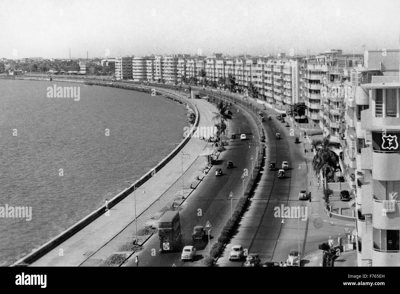 Marine Drive Queens Collana Art Deco edifici Bombay Mumbai Maharashtra India Asia Old vintage 1900s fotografia aerea Foto Stock