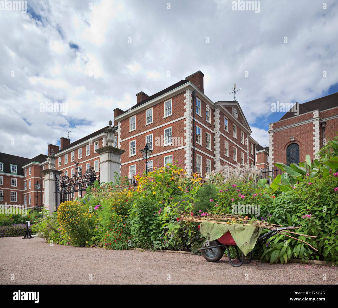 Tempio interno Giardino Foto Stock