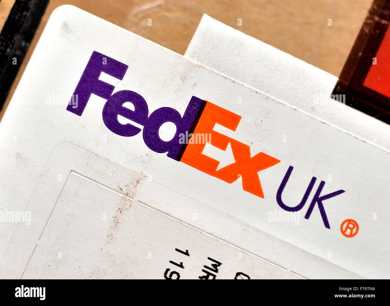 Fed Ex UK etichetta di pacchi Foto Stock