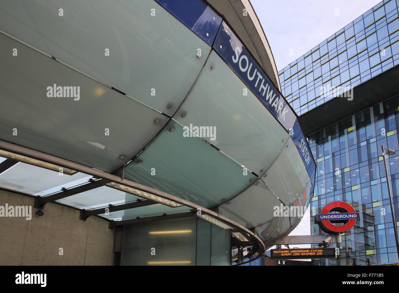 Stazione metropolitana di Southwark Londra Foto Stock