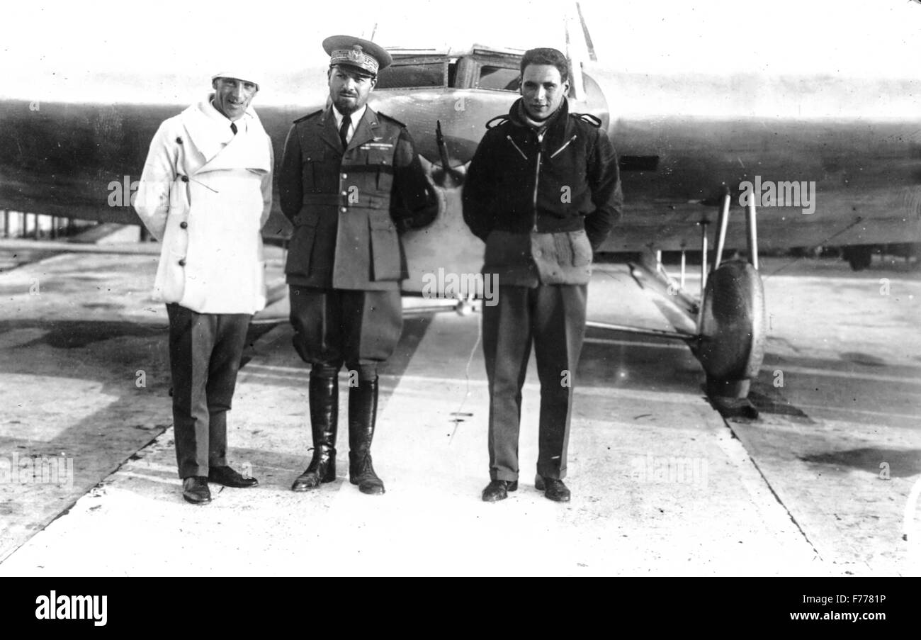 Fausto cecconi,Umberto Maddalena con Italo Balbo nel giorno del record di durata e di distanza in circuito chiuso,1930 Foto Stock