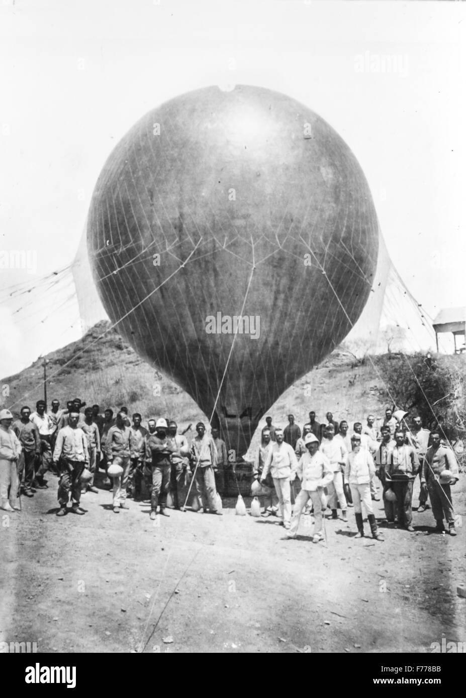 Italiano di ingegneria militare con Guglielmo Pecori Giraldii in Saati,Eritrea,1911 Foto Stock