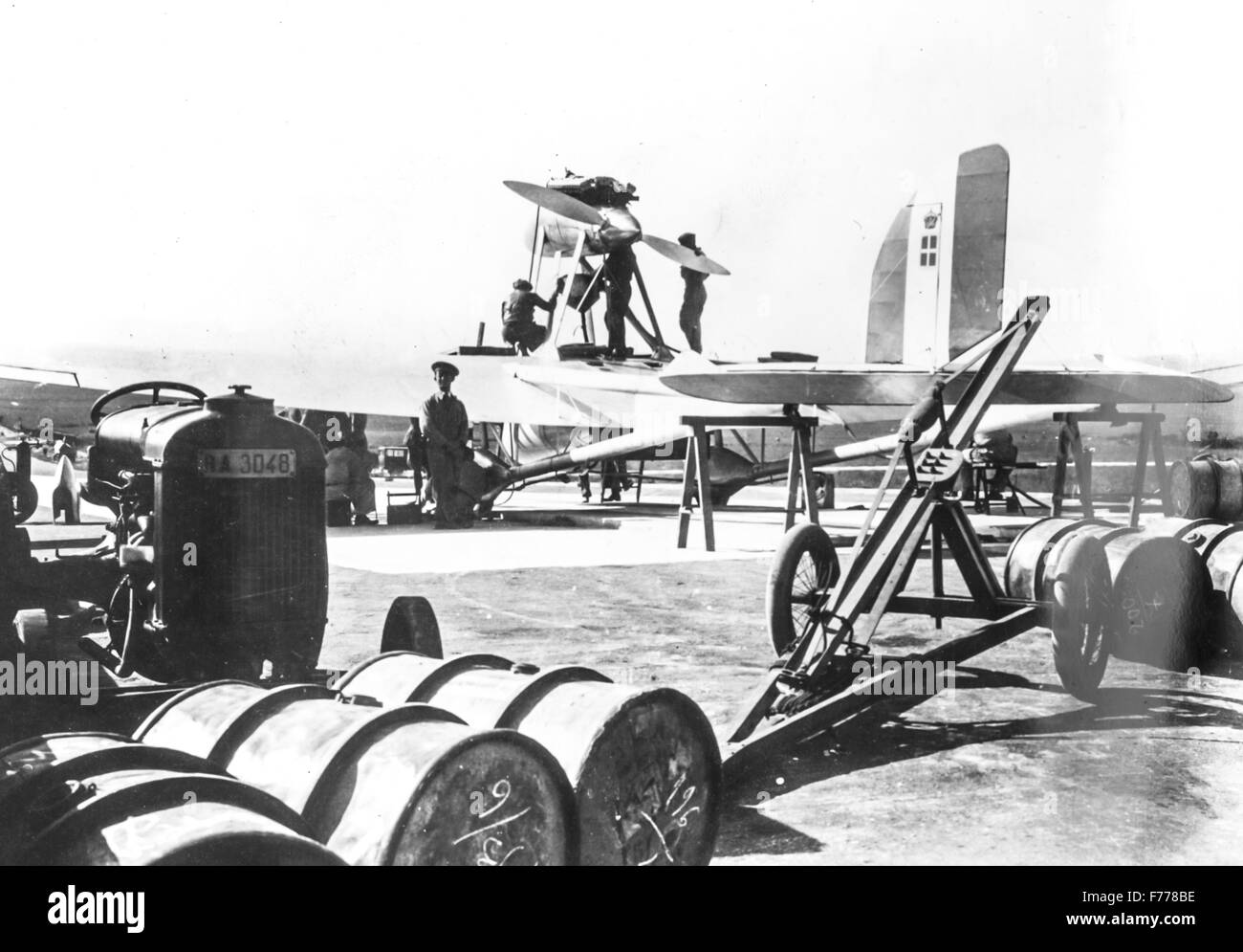 Controlli e base di rifornimento italiane per la Maddalena e Ceccon aerei dell'Savoia-Marchetti S.64,il record mondiale Foto Stock