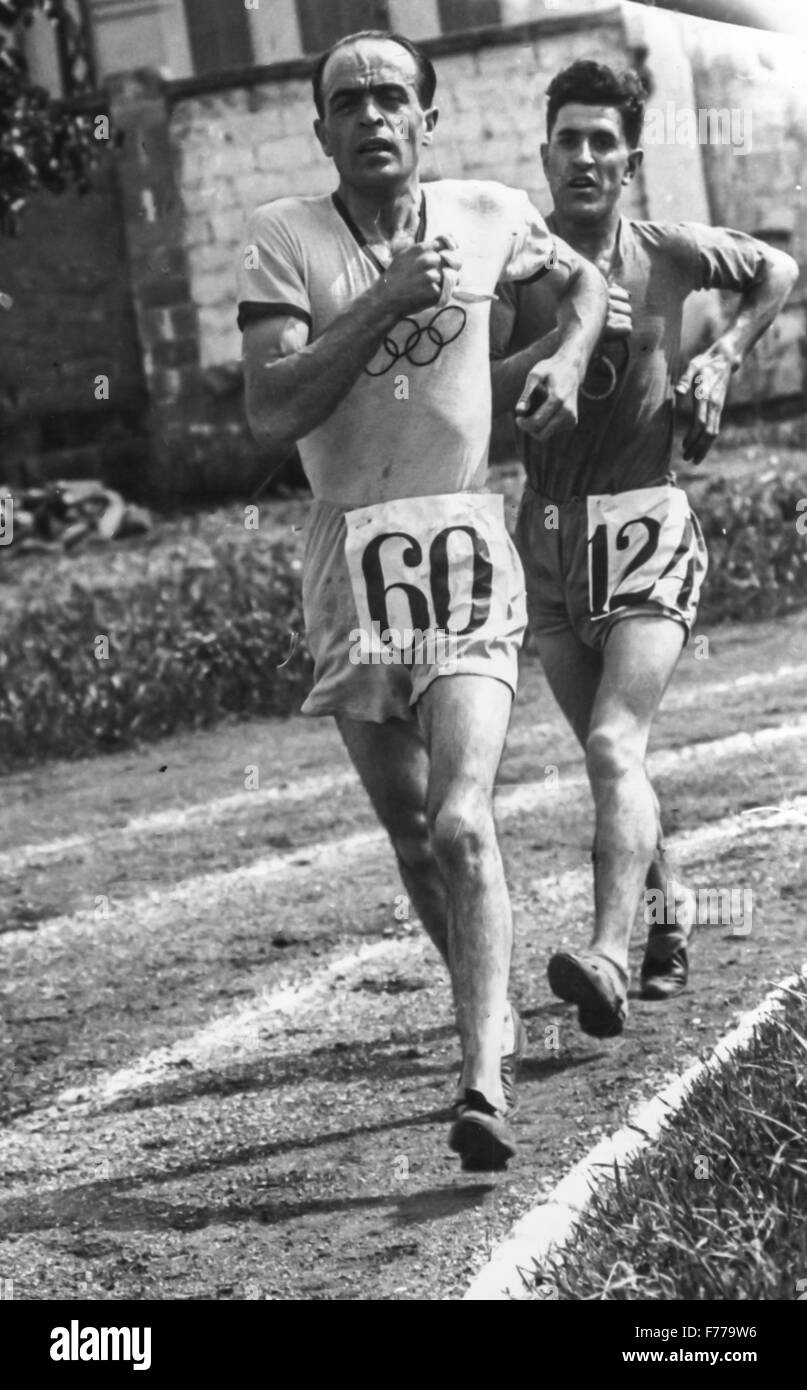 Ugo frigerio,medaglia d'oro olimpica nel 1920 per il mese di marzo Foto Stock