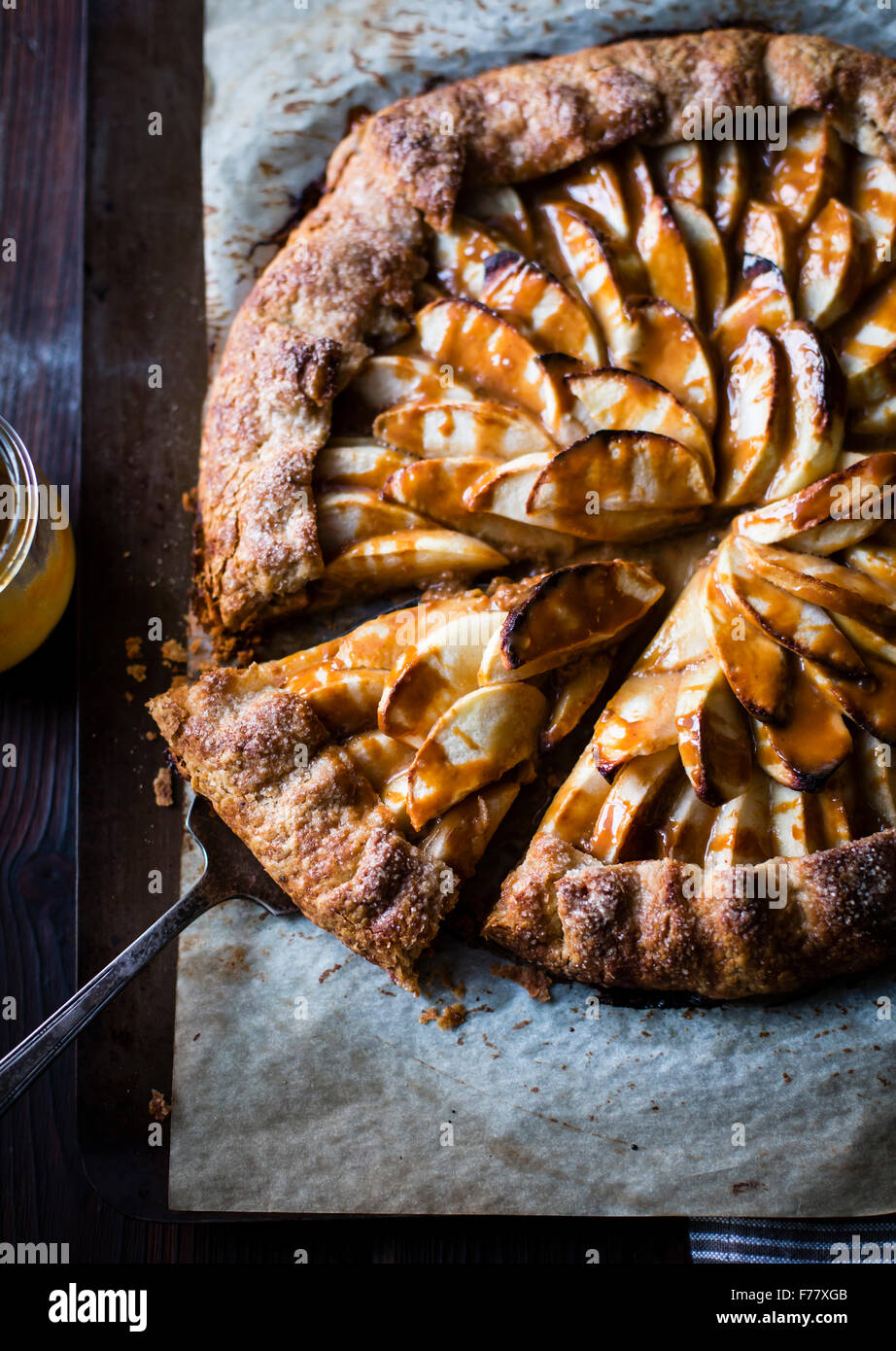 Apple Galette Spiced Rum Dulce de leche, privi di glutine Foto Stock