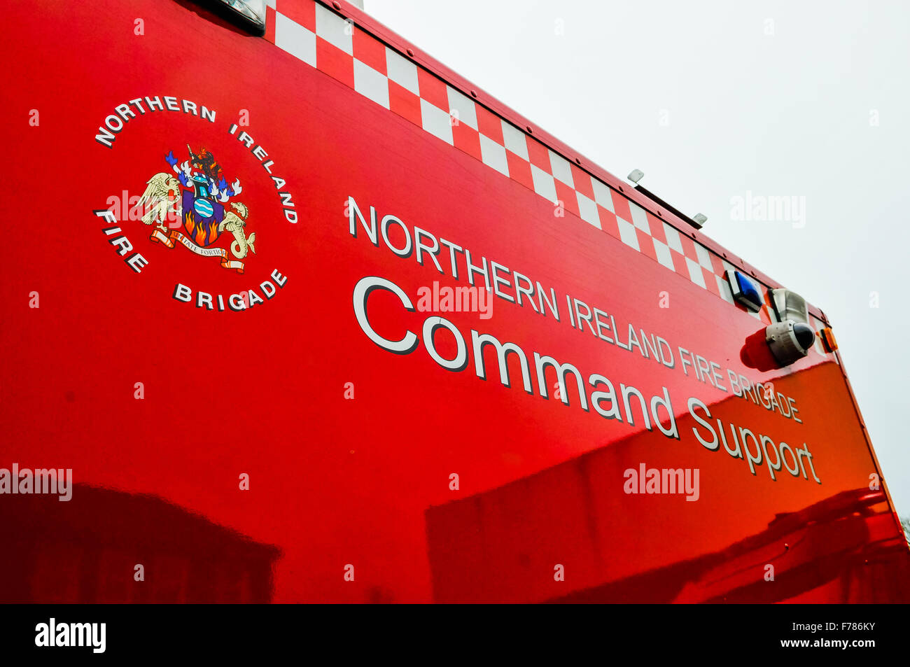 L'Irlanda del Nord. 26 Novembre, 2015. Il comando unità di supporto dall'Irlanda del Nord il fuoco e il servizio di soccorso, distribuito durante gli incidenti rilevanti per coordinare le attività. Credito: Stephen Barnes/Alamy Live News Foto Stock