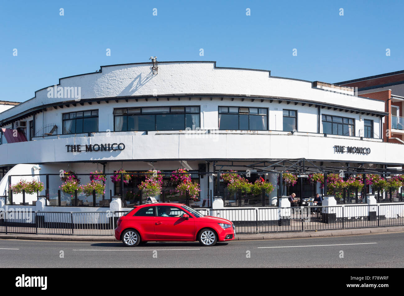 L'Art Deco Monico Sale da pranzo, Eastern Esplanade, Canvey Island, Essex, Inghilterra, Regno Unito Foto Stock