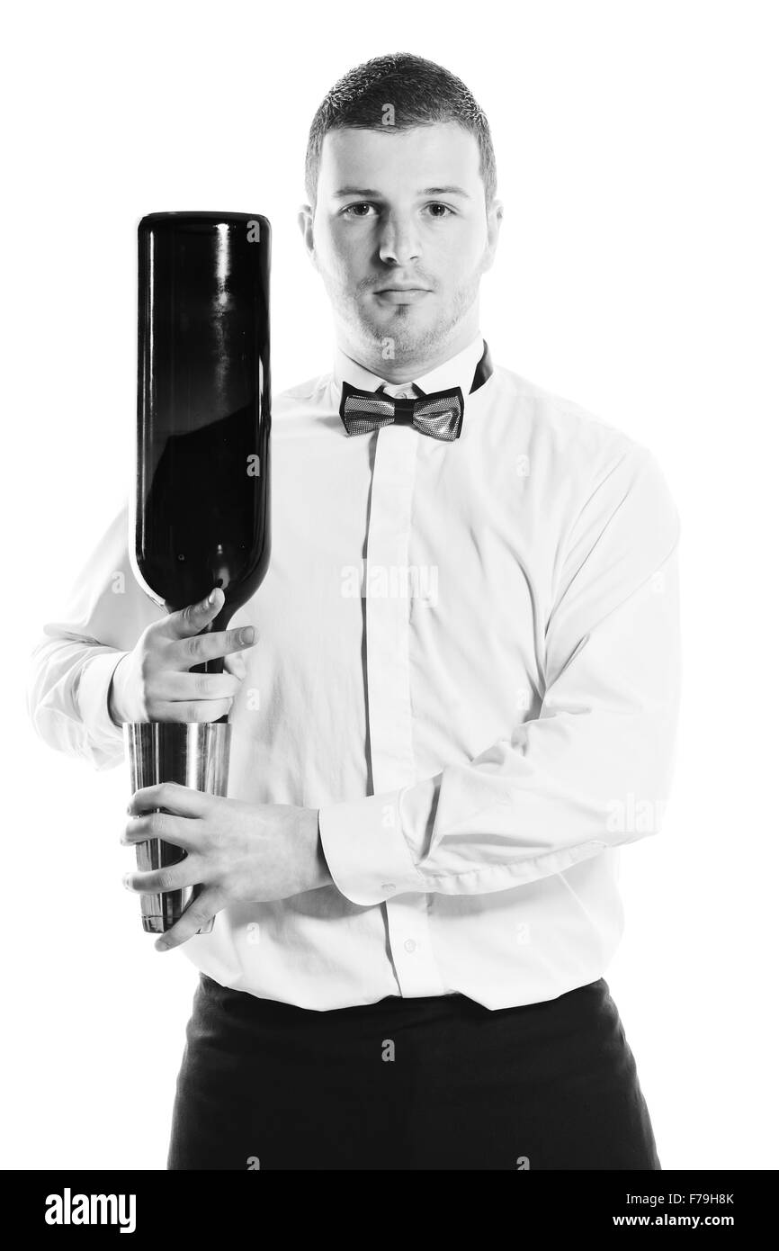 Giovane barista ritratto isolato su sfondo bianco con alcool bere cocktail Foto Stock